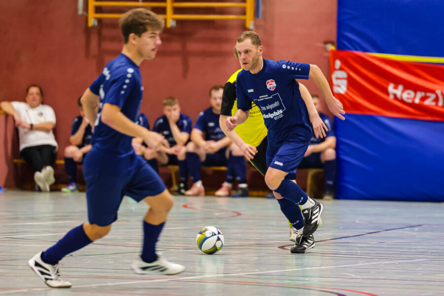 Friedo Stephan mit dem Ball am Fuß